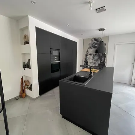Villa Moon