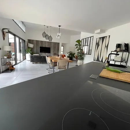 Villa Moon